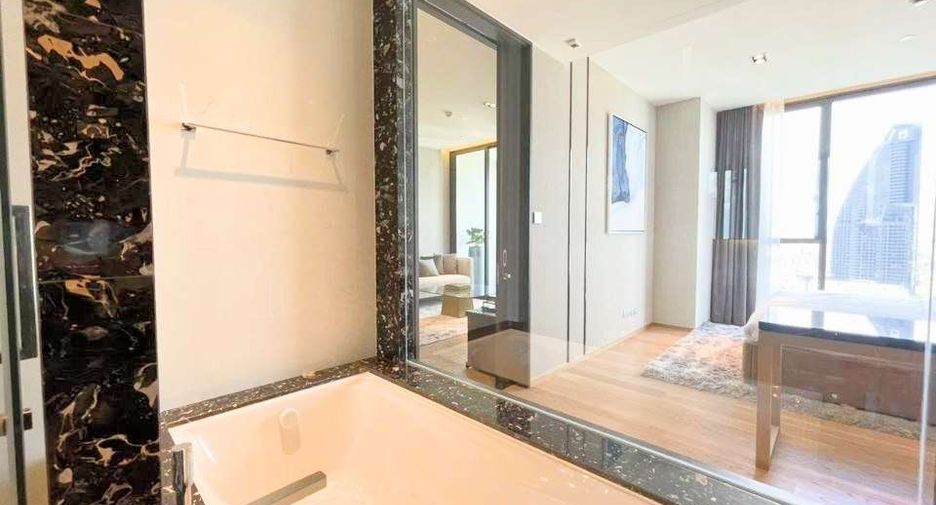 For rent 1 bed condo in Khlong Toei, Bangkok