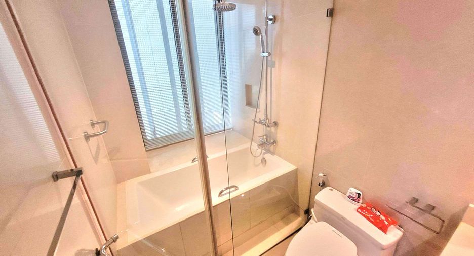 For rent 1 bed condo in Khlong Toei, Bangkok