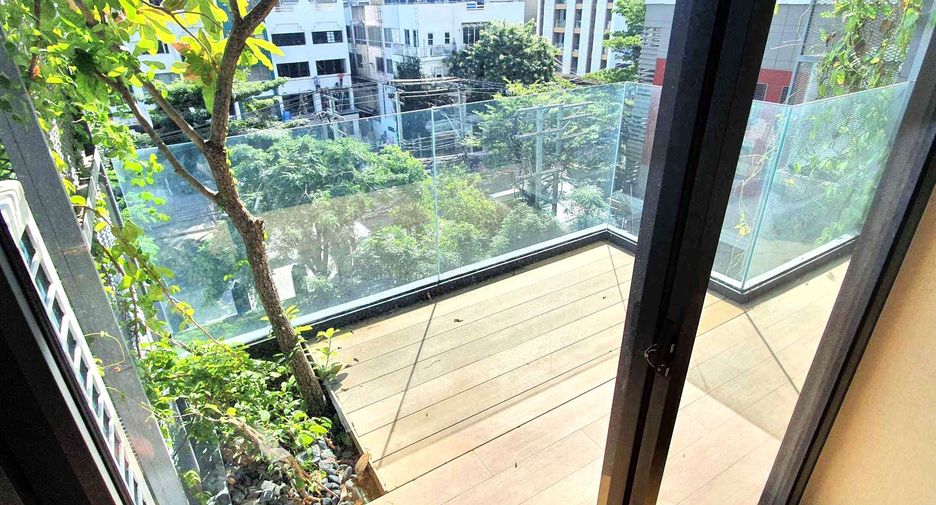 Wohnung zur Miete und zum Kauf mit 2 Zimmer in Watthana, Bangkok