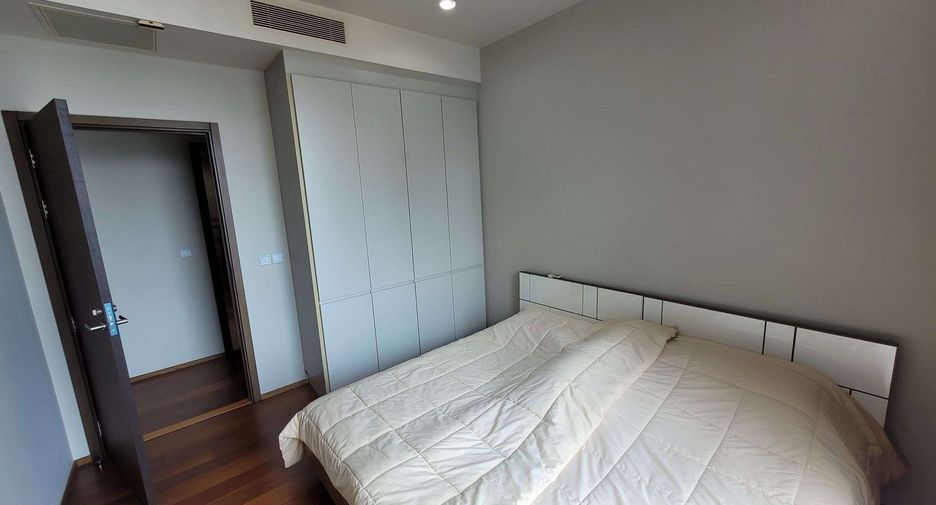 For rent 2 bedrooms condo in Watthana, Bangkok