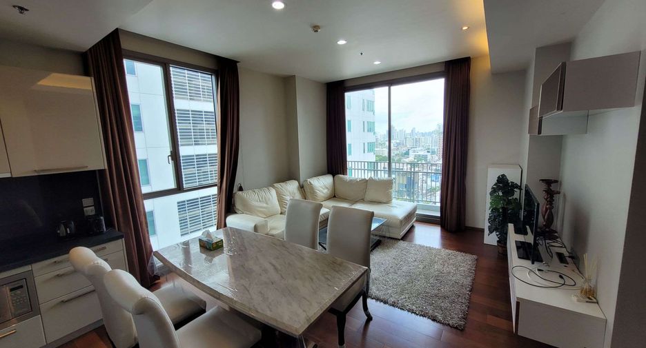For rent 2 bedrooms condo in Watthana, Bangkok