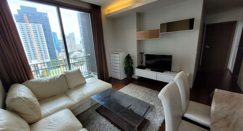 For rent 2 bedrooms condo in Watthana, Bangkok