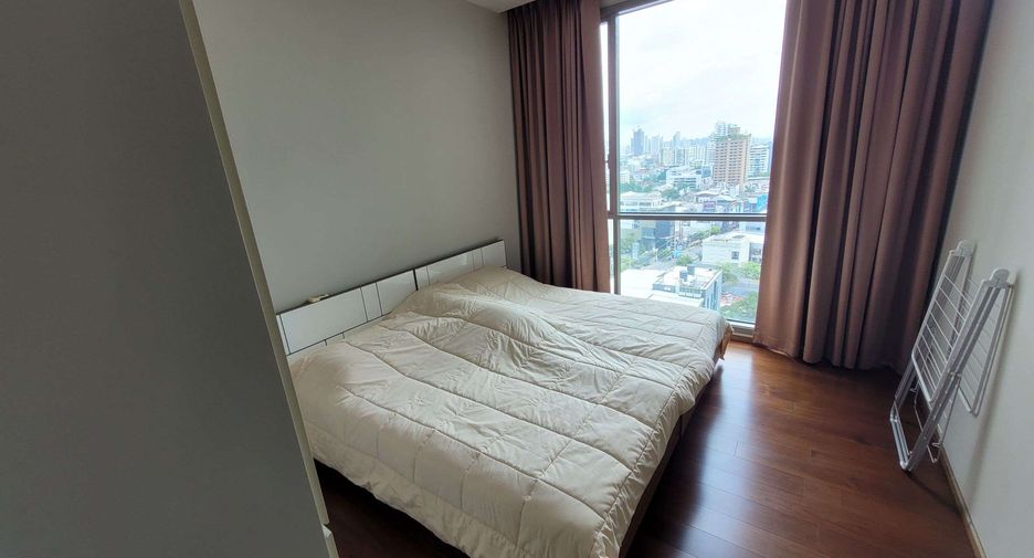 For rent 2 bedrooms condo in Watthana, Bangkok