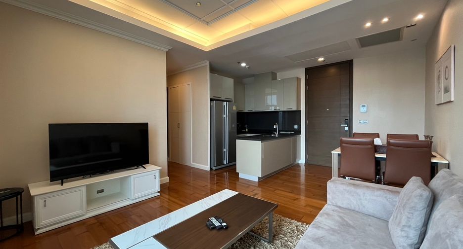 For rent 2 bedrooms condo in Watthana, Bangkok