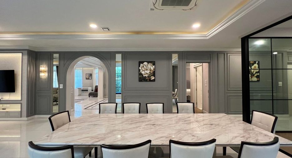 For rent 5 bedrooms house in Saphan Sung, Bangkok