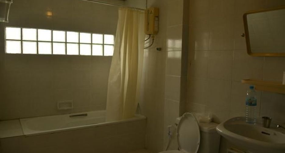 For sale 4 bedrooms townhouse in Bang Phli, Samut Prakan