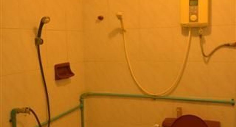 For sale 4 bedrooms townhouse in Bang Phli, Samut Prakan