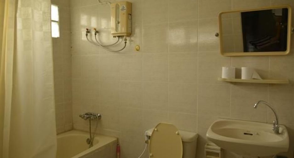 For sale 4 bedrooms townhouse in Bang Phli, Samut Prakan
