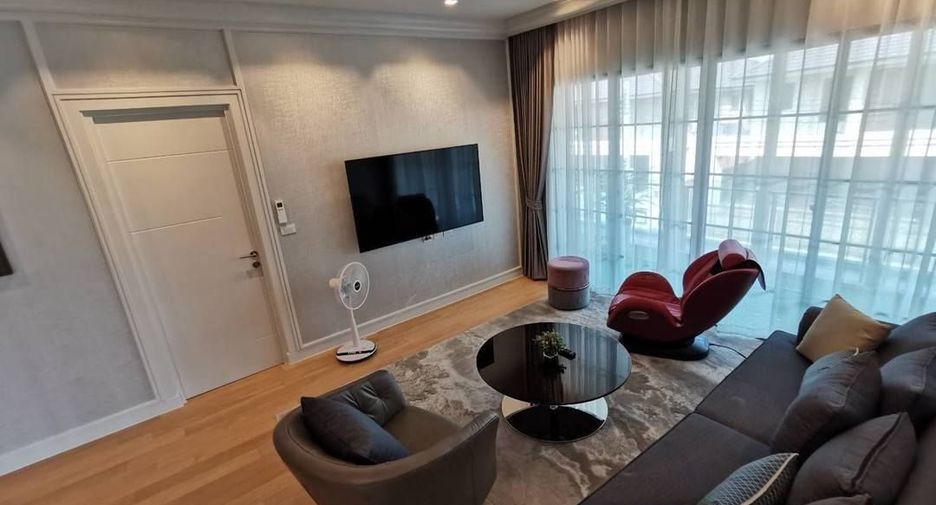Casa en alquiler de 4 habitaciones en Bang Khen, Bangkok