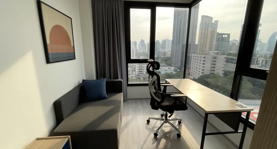 For rent 2 bedrooms condo in Watthana, Bangkok