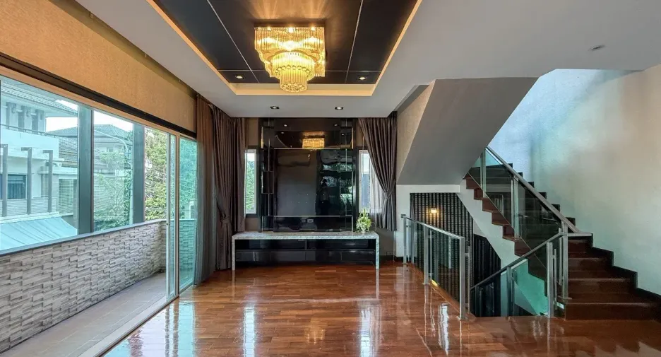 Haus zum Kauf und zur Miete mit 5 Zimmer in Khan Na Yao, Bangkok