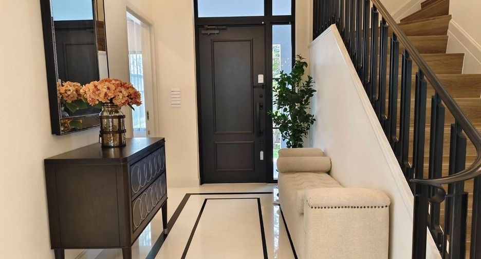 For rent 4 bedrooms house in Saphan Sung, Bangkok