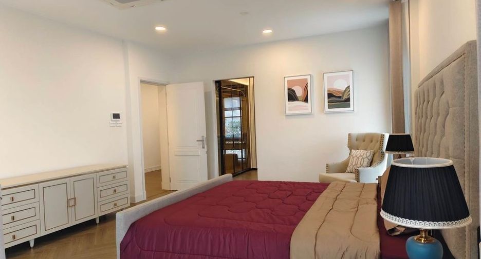 For rent 4 bedrooms house in Saphan Sung, Bangkok