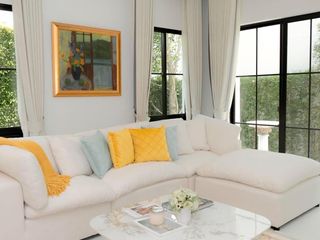 For sale 4 bedrooms house in Saphan Sung, Bangkok