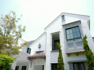 For sale 4 bedrooms house in Saphan Sung, Bangkok