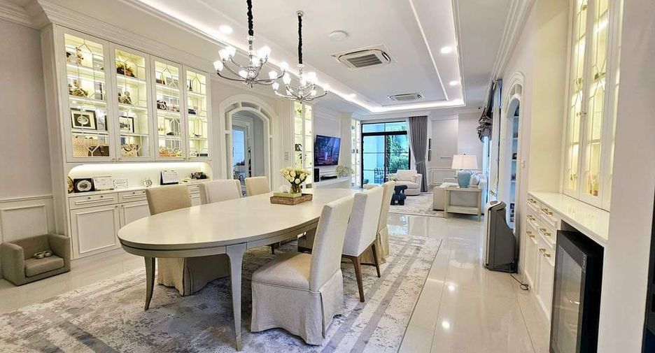 For sale 5 bedrooms house in Saphan Sung, Bangkok