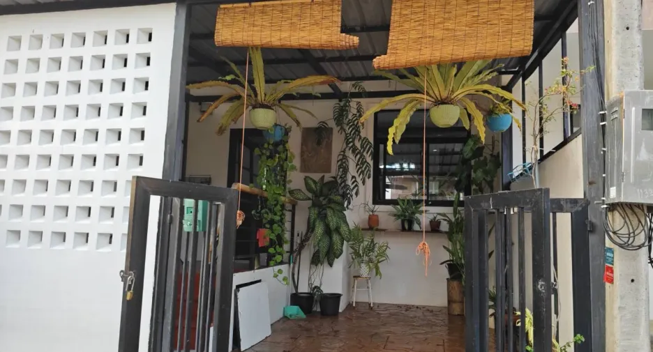 For rent 4 bedrooms townhouse in Hang Dong, Chiang Mai