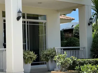 For sale and for rent 4 bedrooms house in Mueang Chiang Mai, Chiang Mai