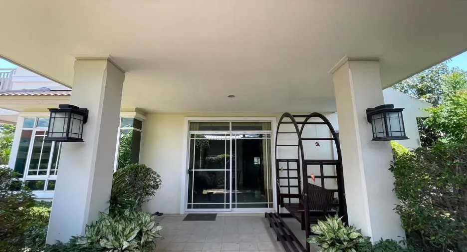 出售 和 出租 4 卧室 独立屋 在 Mueang Chiang Mai, Chiang Mai
