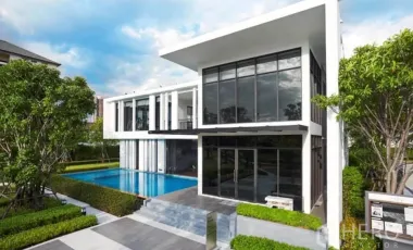 Casa en alquiler de 3 habitaciones en Bang Na, Bangkok