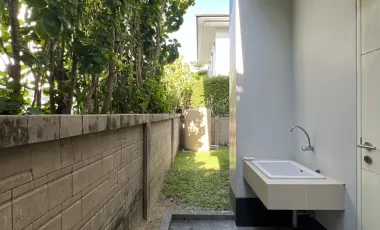 For rent 4 bedrooms house in Bang Kapi, Bangkok