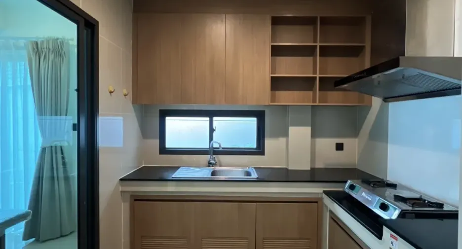 For rent 4 bedrooms house in Bang Kapi, Bangkok