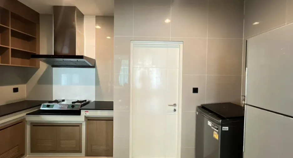 For rent 4 bedrooms house in Bang Kapi, Bangkok