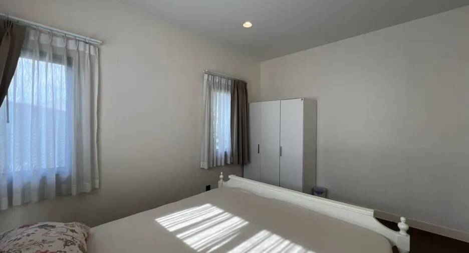 For rent 4 bedrooms house in Bang Kapi, Bangkok