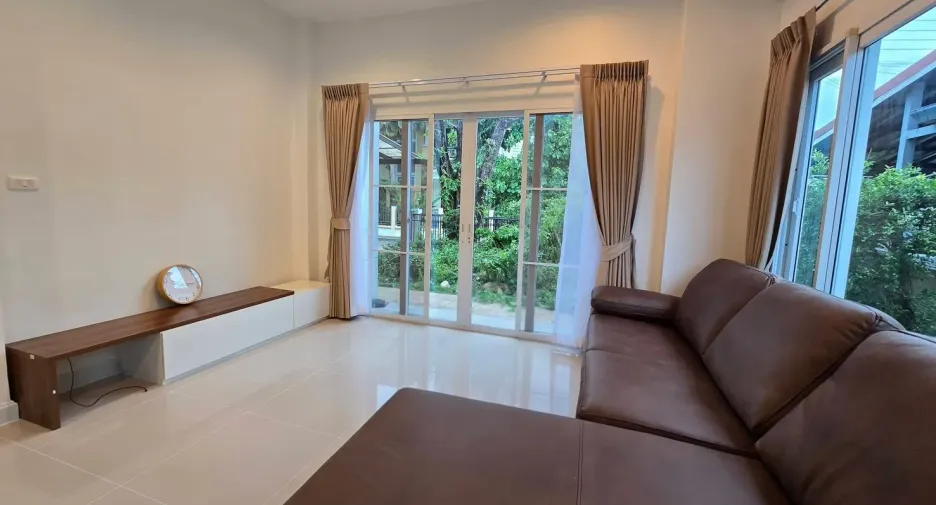 For rent 4 bedrooms house in Lat Krabang, Bangkok