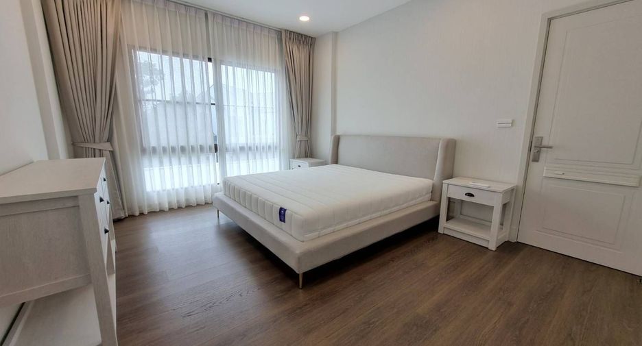 For sale and for rent 4 bedrooms house in Saphan Sung, Bangkok