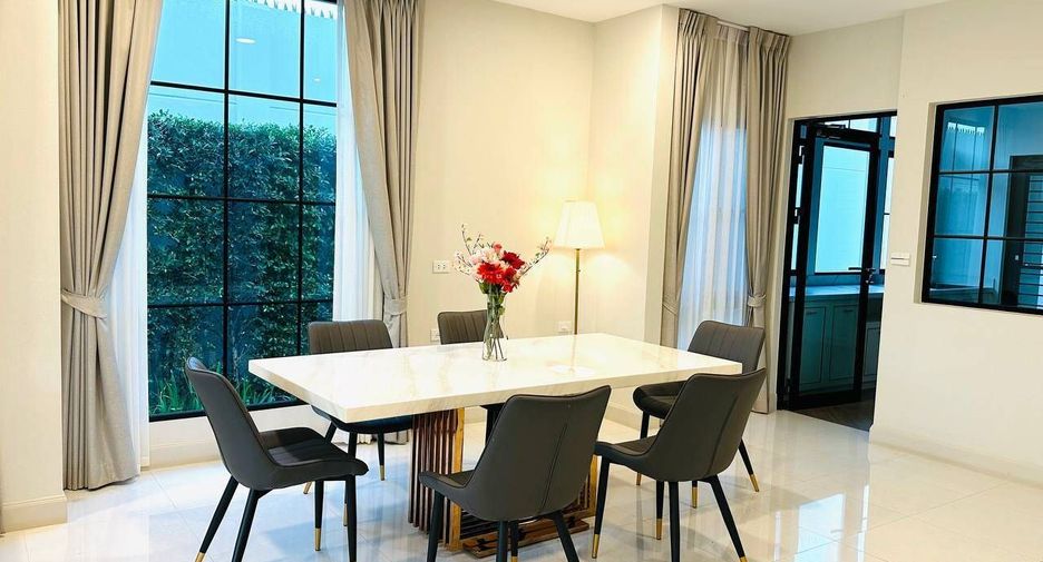 For sale and for rent 4 bedrooms house in Saphan Sung, Bangkok