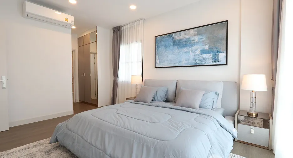 For rent 4 bedrooms house in Saphan Sung, Bangkok