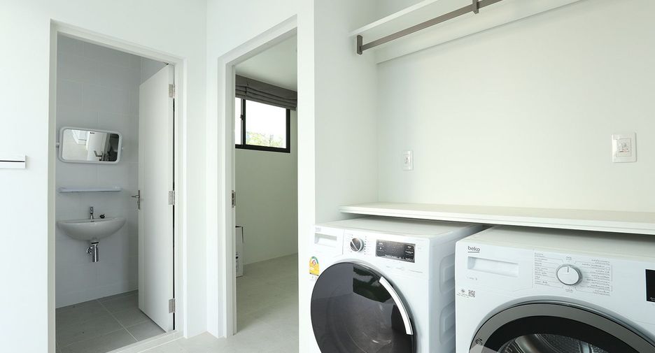 For rent 4 bedrooms house in Saphan Sung, Bangkok