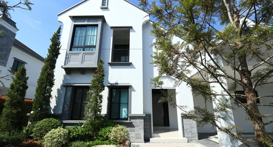 For rent 4 bedrooms house in Saphan Sung, Bangkok