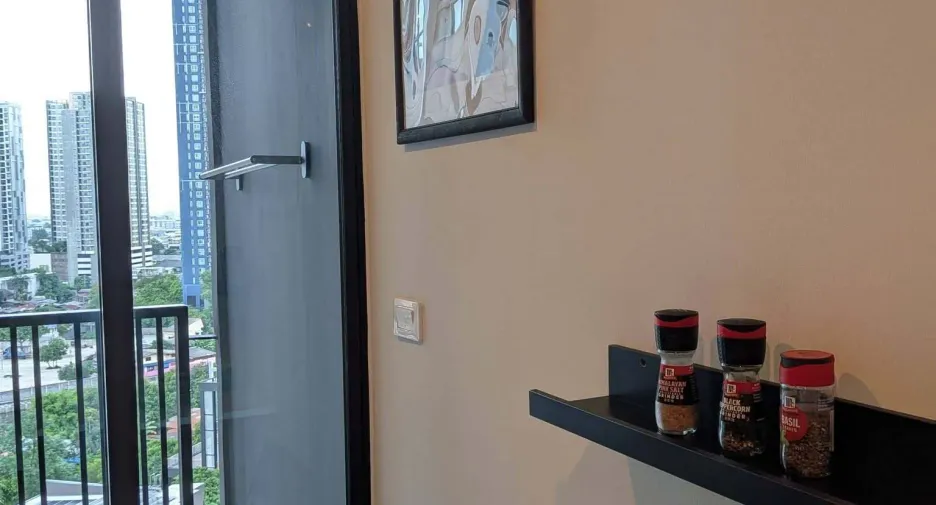 For rent 1 bed condo in Watthana, Bangkok
