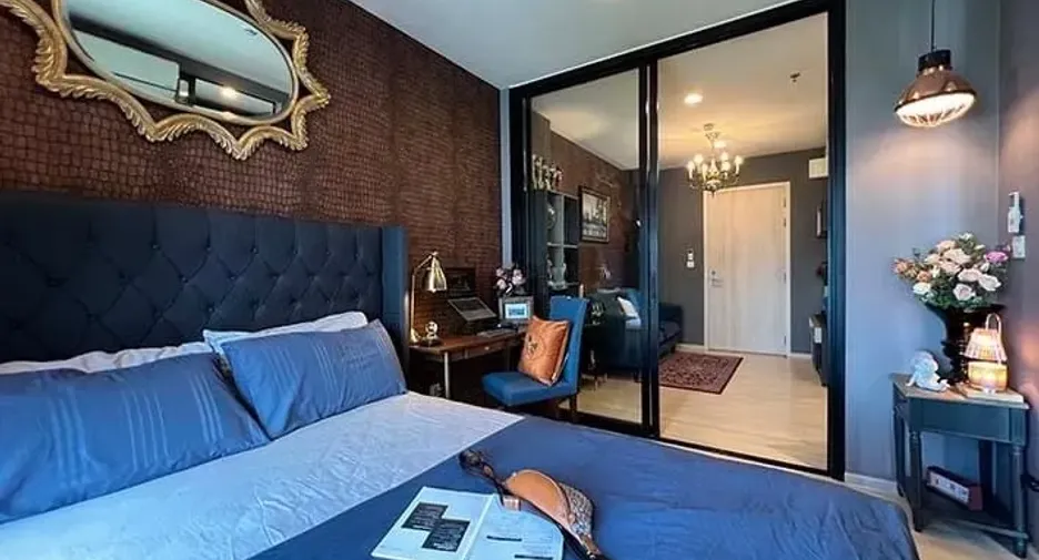 À louer 1 chambre condo à Huai Khwang, Bangkok