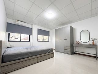 For rent 3 bedrooms townhouse in Prawet, Bangkok