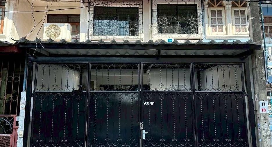Reihenhaus zur Miete mit 3 Zimmer in Prawet, Bangkok
