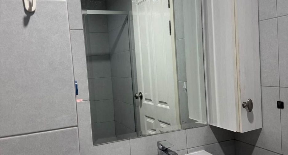 For rent 2 bedrooms condo in Bang Na, Bangkok