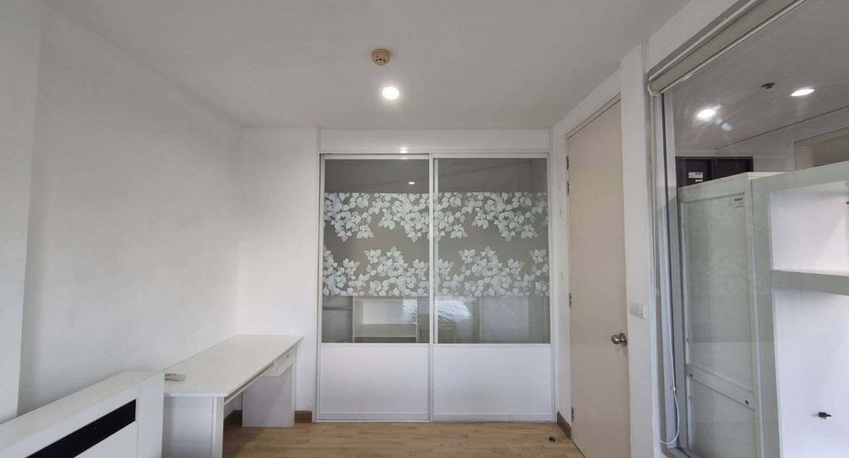For rent 1 bed condo in Thon Buri, Bangkok