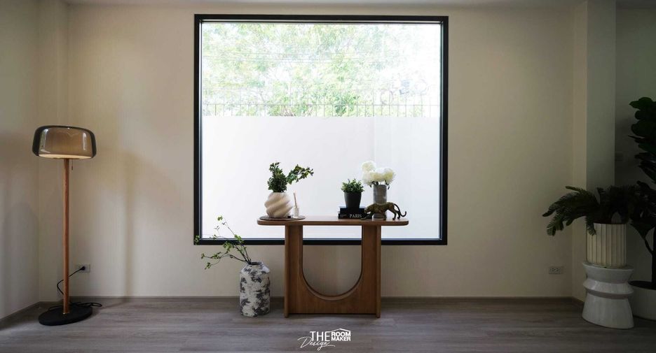 Haus zum Kauf mit 4 Zimmer in Watthana, Bangkok