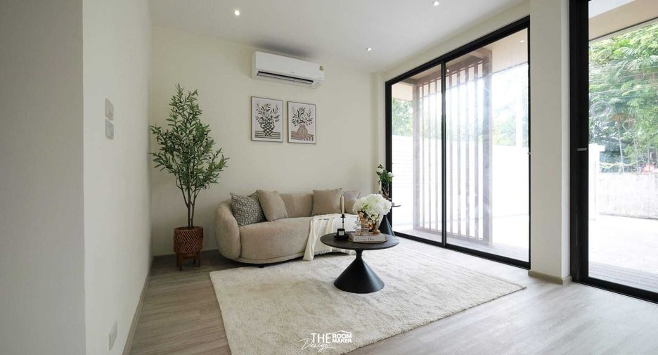 Haus zum Kauf mit 4 Zimmer in Watthana, Bangkok