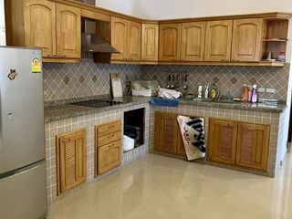 Casa en venta de 7 habitaciones en Bang Lamung, Chonburi