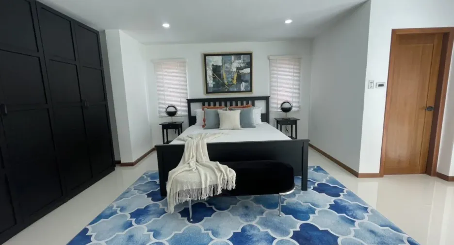 For rent 4 bedrooms villa in Jomtien, Pattaya