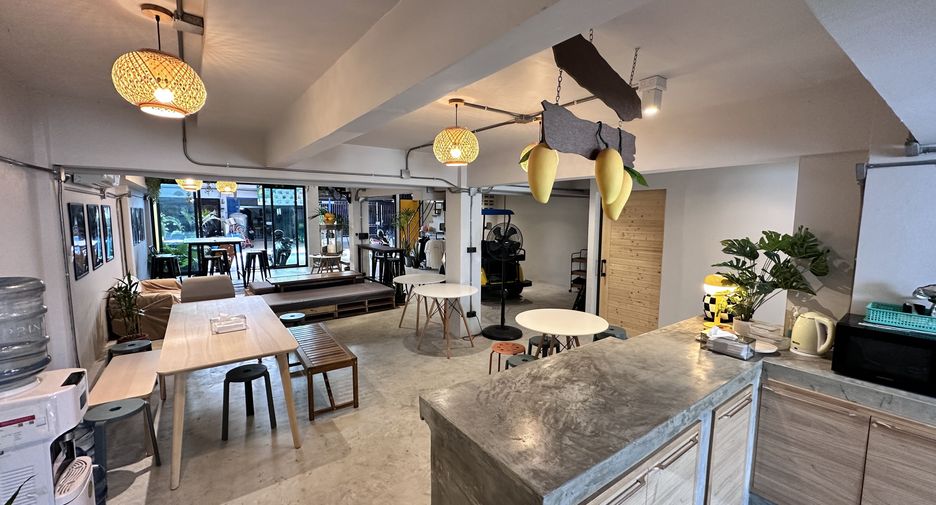 Büro zur Miete in Din Daeng, Bangkok