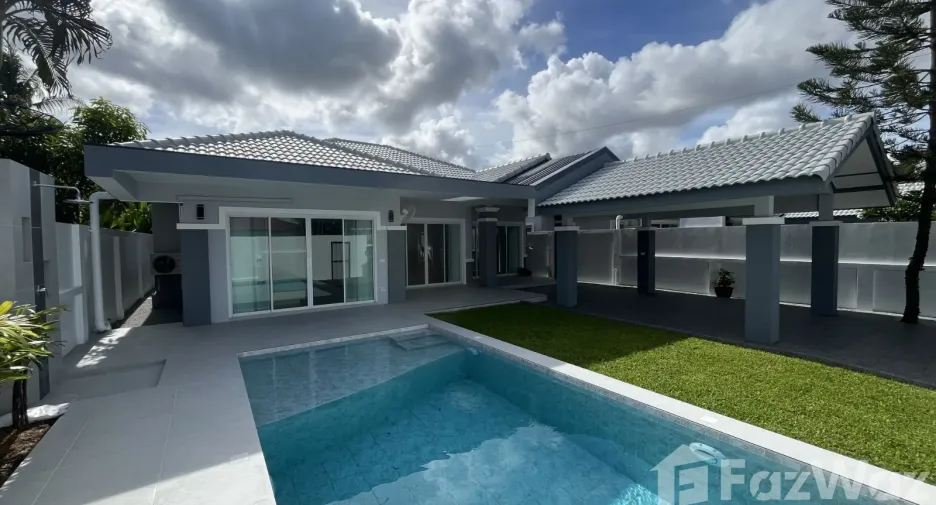 For sale 4 bedrooms house in Huay Yai, Pattaya