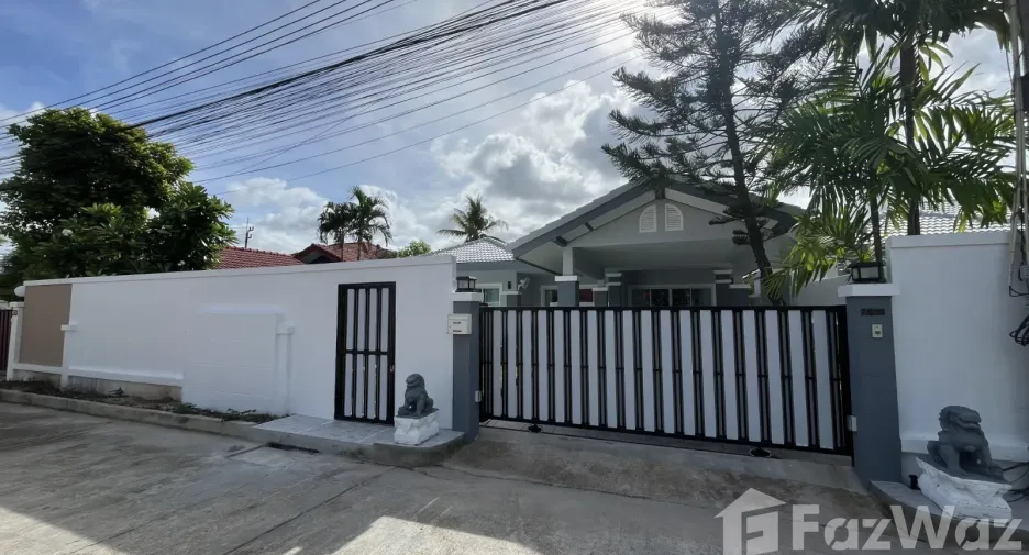For sale 4 bedrooms house in Huay Yai, Pattaya