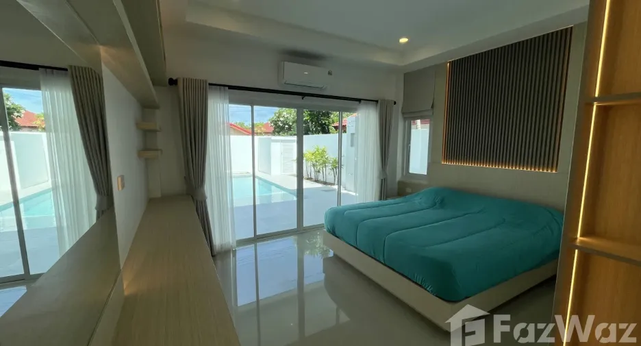 For sale 4 bedrooms house in Huay Yai, Pattaya