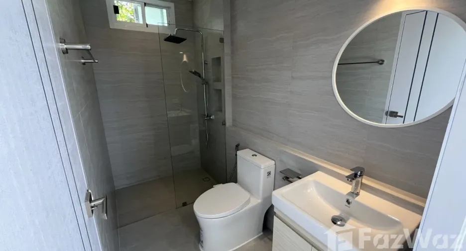 For sale 4 bedrooms house in Huay Yai, Pattaya