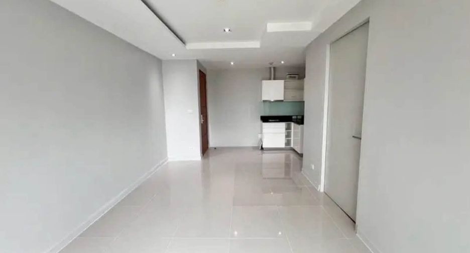 For sale 1 bed condo in Watthana, Bangkok
